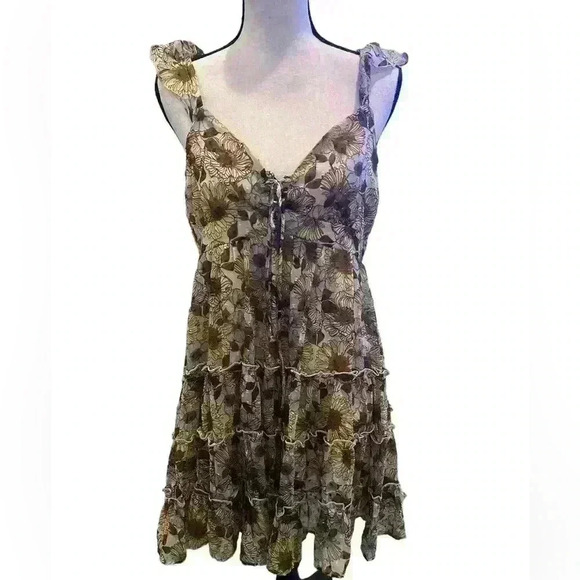 NWOT BOUTIQUE FLOWER FLOWY DRESS - Picture 1 of 2